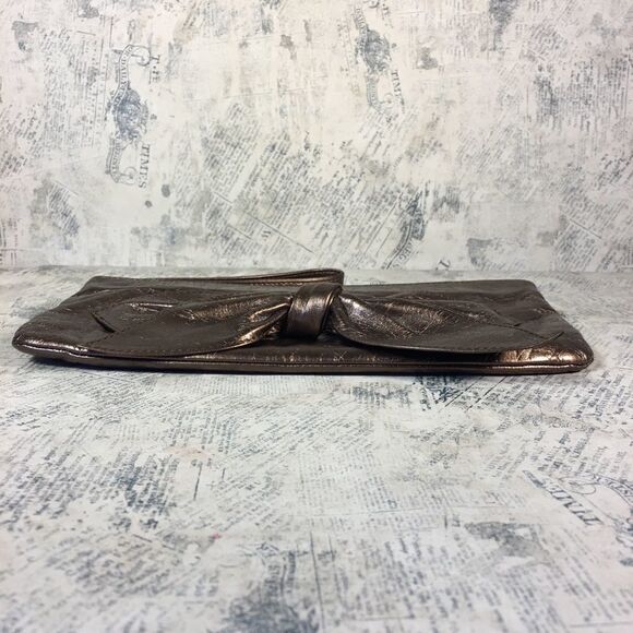 HOBO  Bronze bow top zip wristlet - Picture 4 of 11